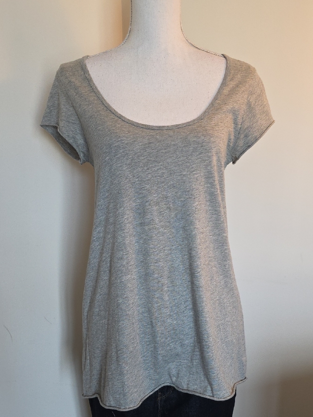 Moda International Scoop Neck Short Sleeve Tee - Light Gray
